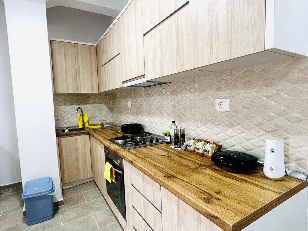 Kristian Apartments Berat Bagian luar foto