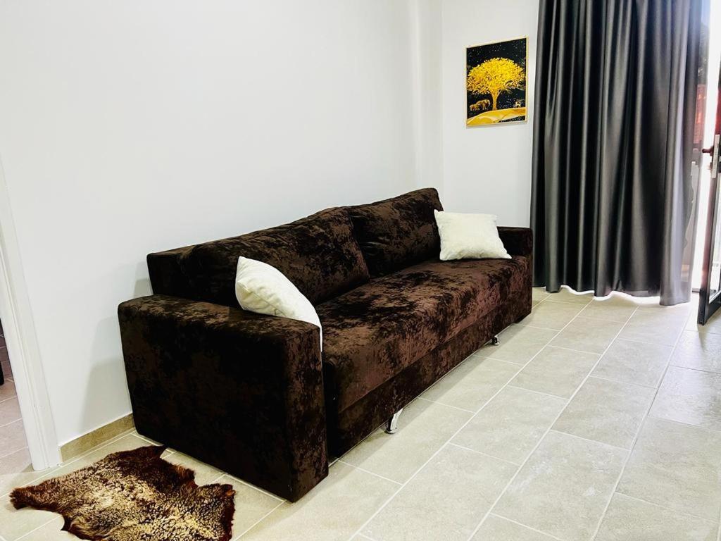 Kristian Apartments Berat Bagian luar foto