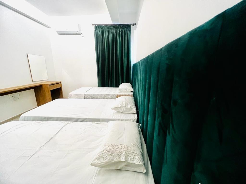 Kristian Apartments Berat Bagian luar foto