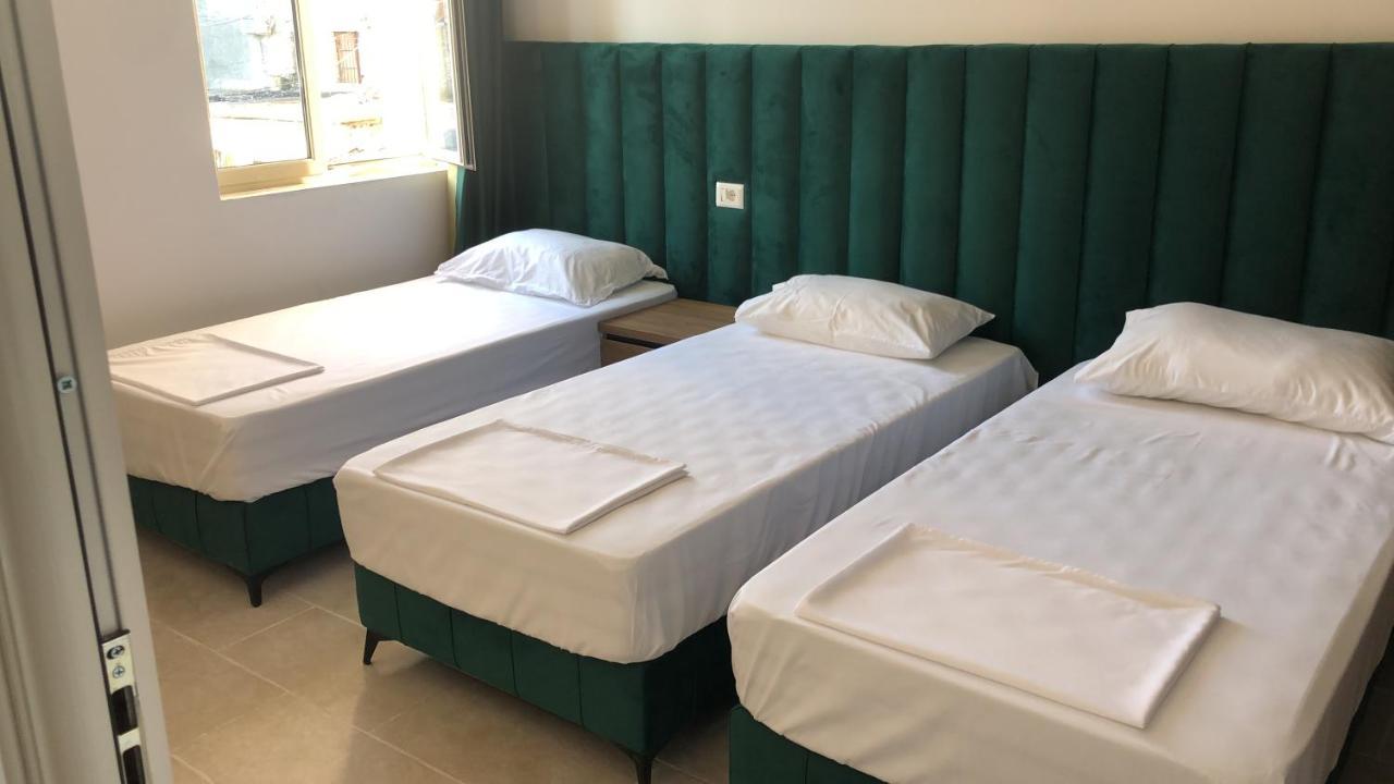 Kristian Apartments Berat Bagian luar foto