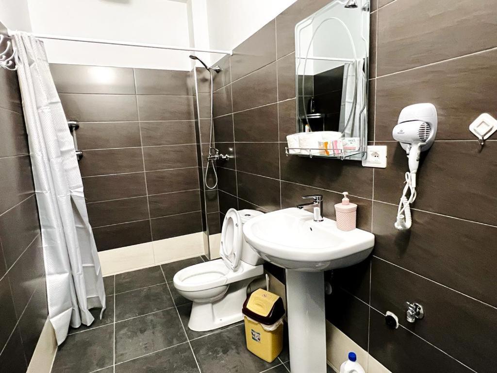 Kristian Apartments Berat Bagian luar foto