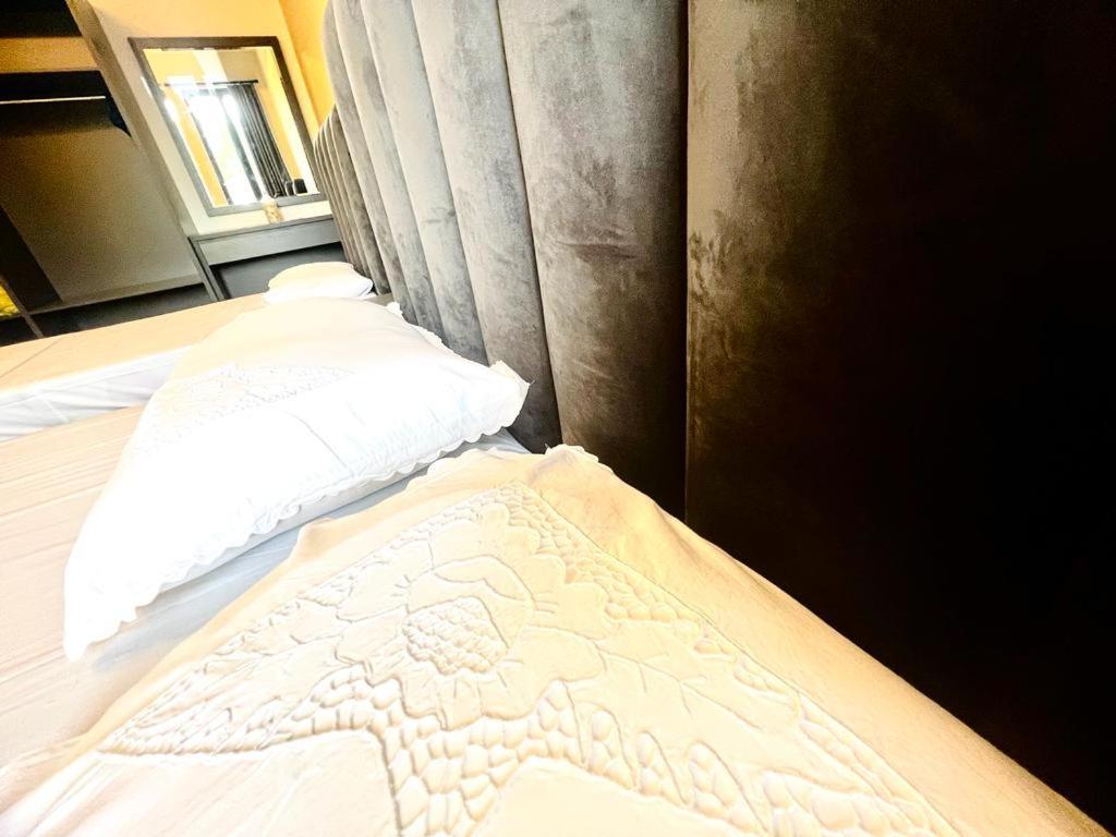 Kristian Apartments Berat Bagian luar foto