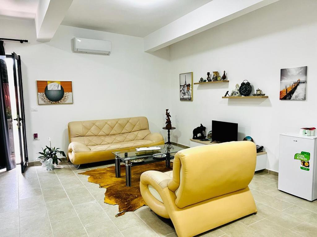 Kristian Apartments Berat Bagian luar foto